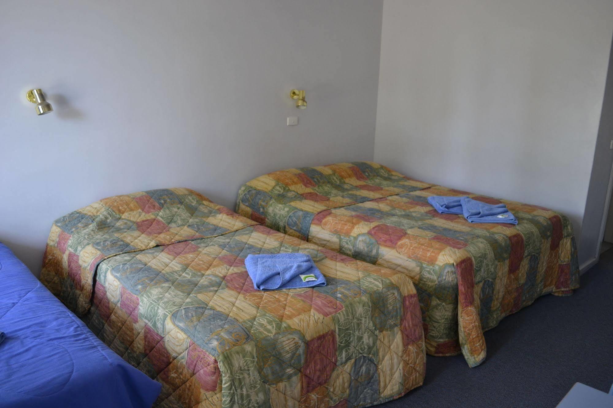 Colac Central Motel ภายนอก รูปภาพ